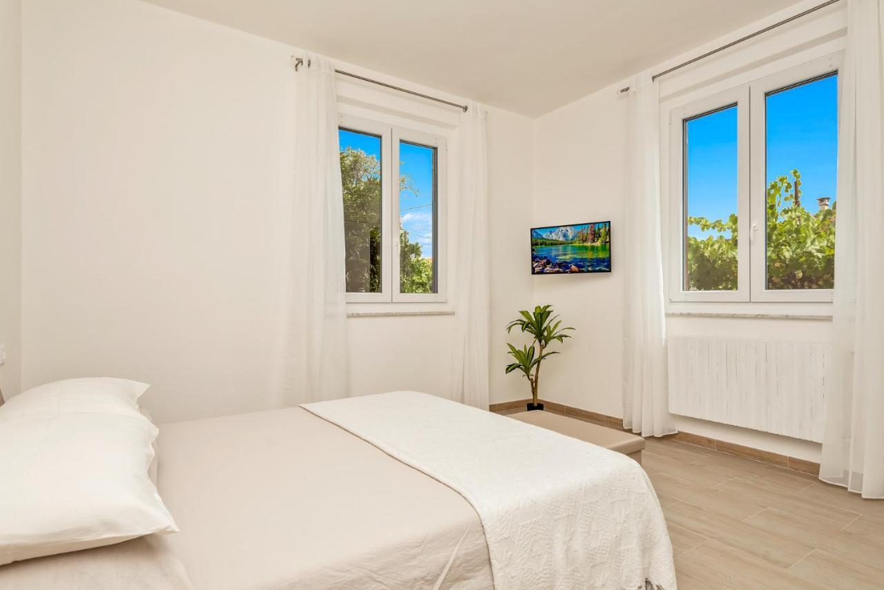 La Spezia - New Home With Netflix & Free Parking Zewnętrze zdjęcie