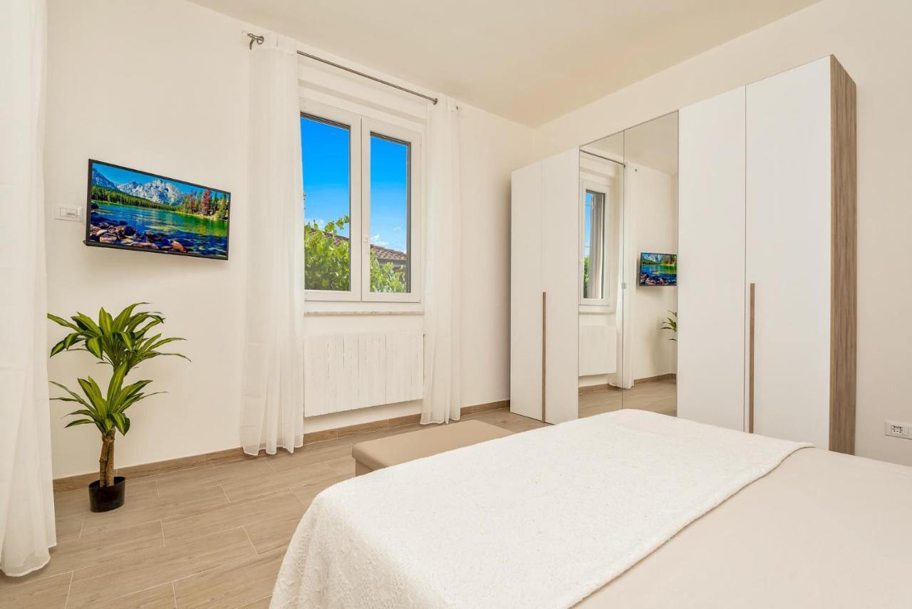 La Spezia - New Home With Netflix & Free Parking Zewnętrze zdjęcie